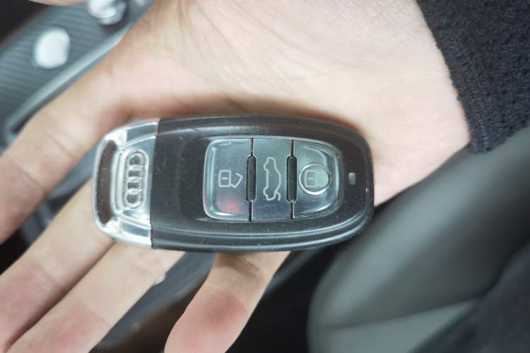 Used Audi A6L 2012 TFSI Comfort Model
