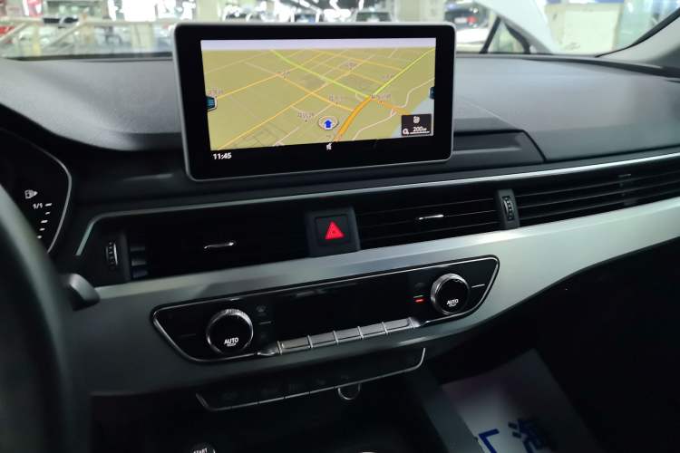 Used Audi A4L 2019 40 TFSI Fashion Edition China VI Emission Standard
