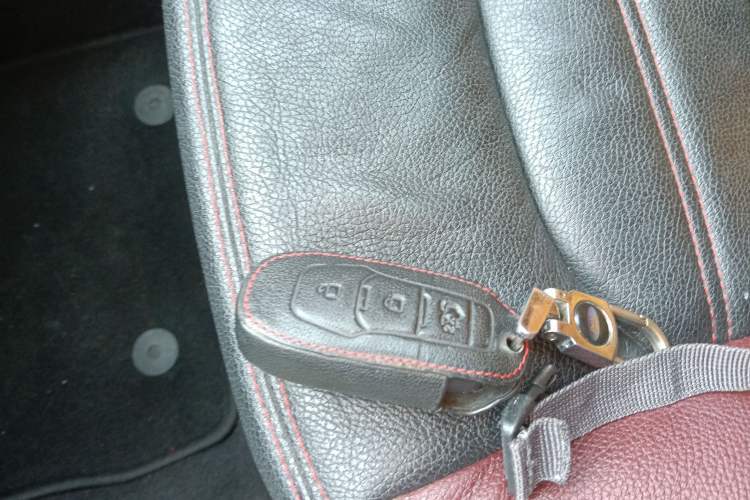 Used Ford Edge 2015 2.0T GTDi Two-Wheel-Drive Elite Edition
