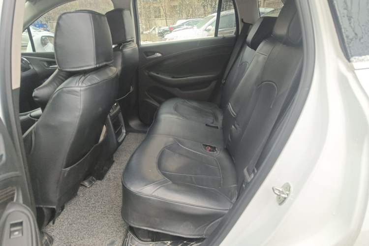 Used Buick Envision 2018 20T Two-Wheel-Drive Elite Model
