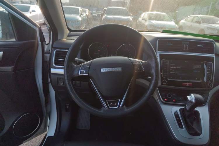 Used Haval M6 2019 1.5T DCT Two-Wheel Drive Value Edition China VI Standard
