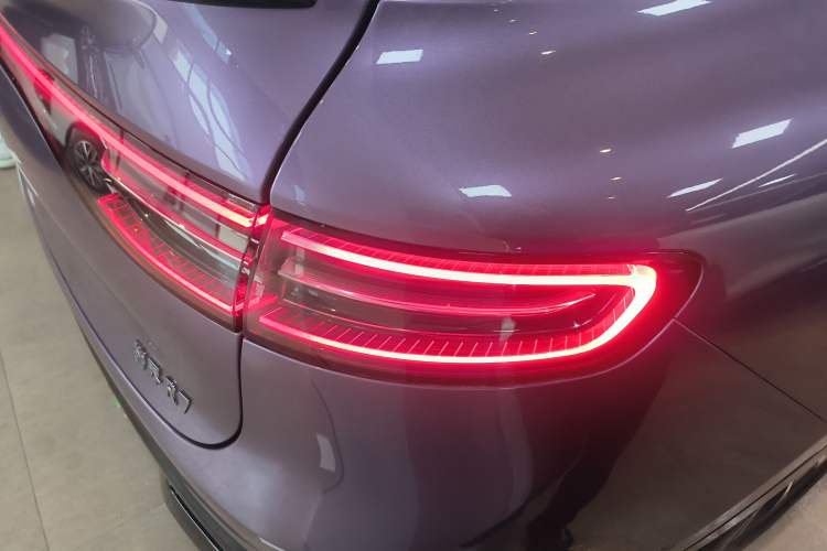 Used Hima Luxeed R7 2024 All-Electric 736 km Ultra
