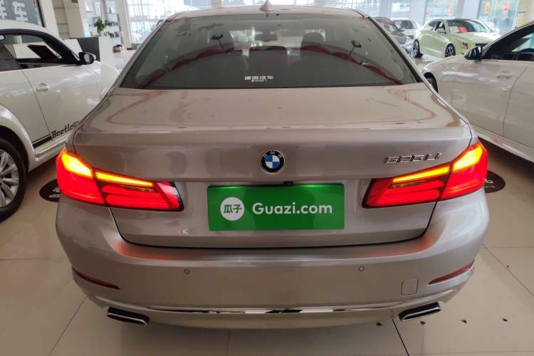 Used BMW 5 Series 2019 Facelifted 525Li Luxury Package
