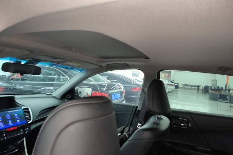 Used Honda Accord 2016 2.0L Elite Edition
