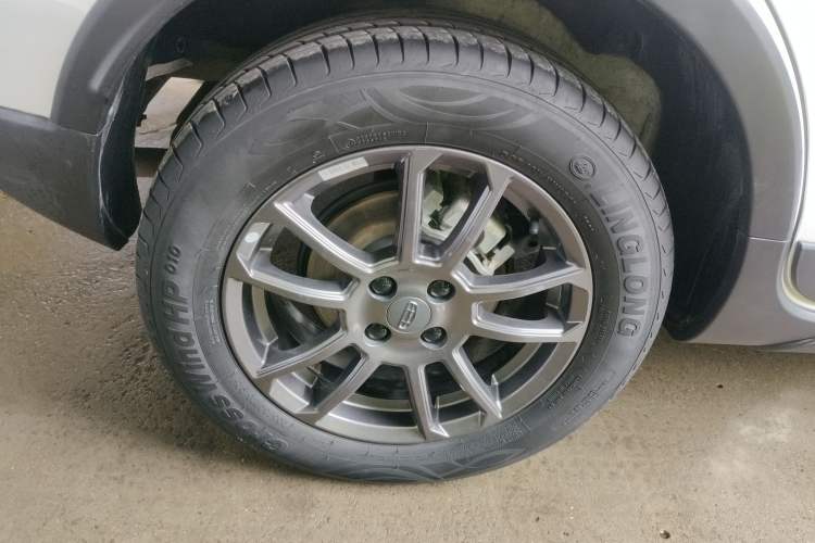 Used Geely Auto Vision X3 2021 PRO 1.5L CVT Deluxe Model
