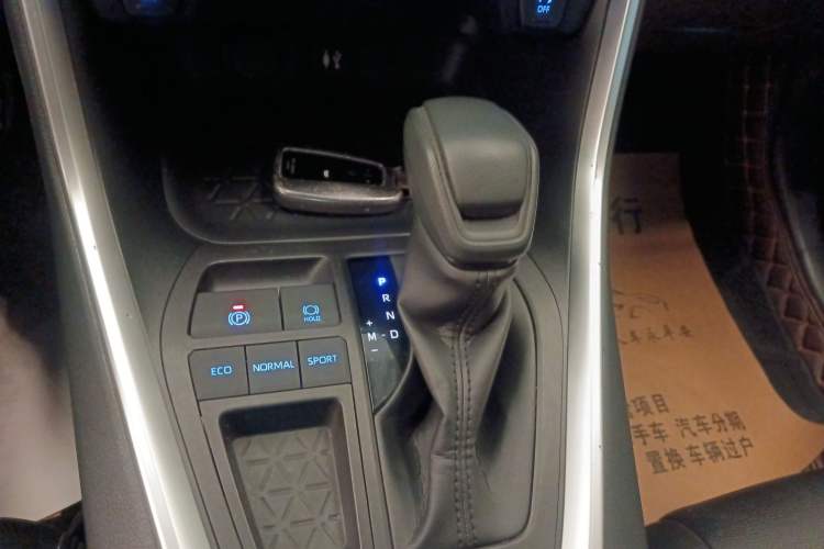 Used Toyota RAV4 2020 2.0L CVT Two-Wheel Drive Fashion Edition
