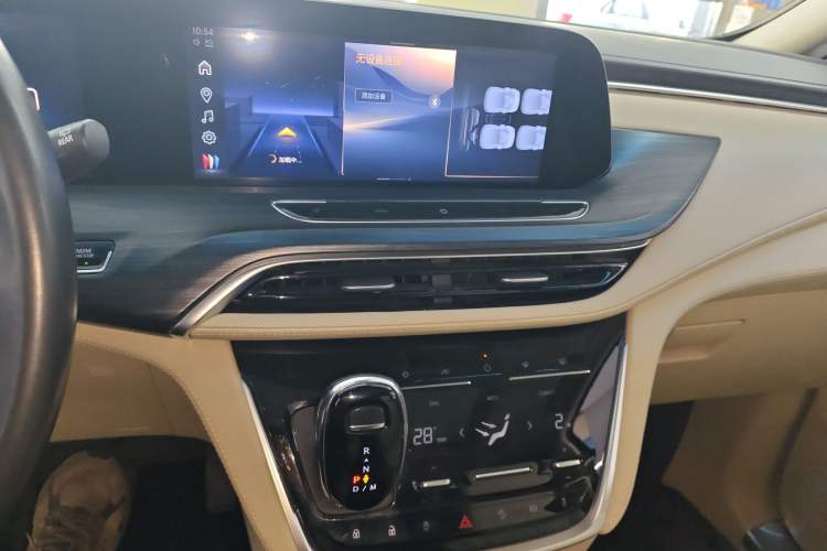 Used Buick GL8 2023 ES Lu Zun Deluxe Model
