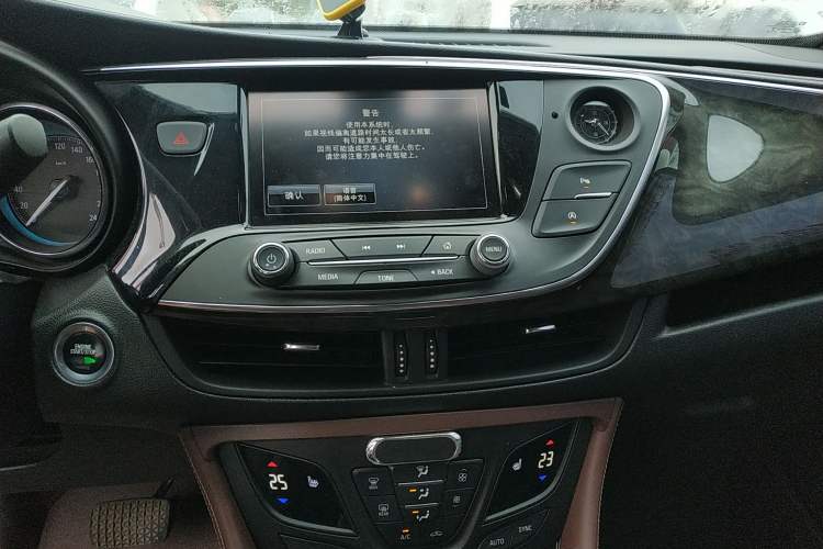 Used Buick Envision 2014 28T Four-Wheel Drive Elite Model
