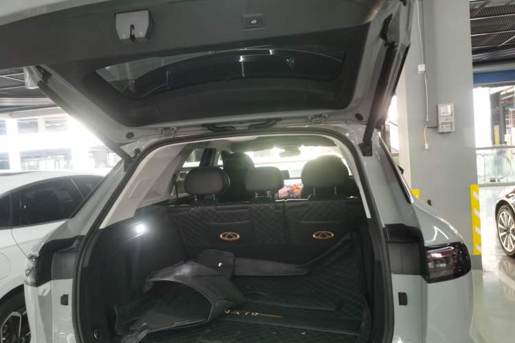 Used Chery Fengyun T9 2024 120 Long-Range Standard Version 5 Seats Lithium-NMC Battery
