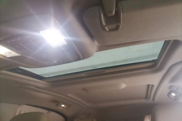 Used Buick GL8 2020 ES Land Cruiser 653T Luxury Model