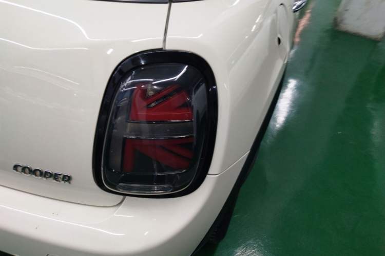 Used  MINI 2016 1.5T COOPER Five-Door Edition
