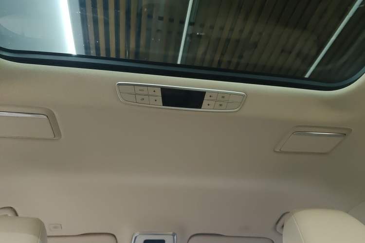 Used Bestune M9 2023 2.0T Ultimate Edition