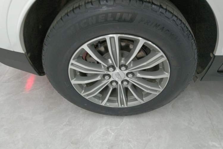 Used Cadillac XT5 2018 25T Luxury Model