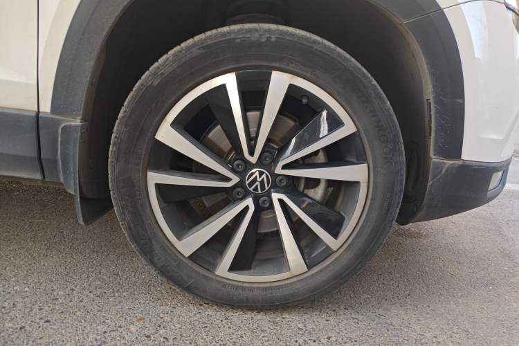 Used Volkswagen Tharu 2021 280TSI Two-Wheel-Drive Luxury Plus Edition
