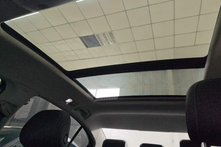 Used Volkswagen Magotan 2025 Zhongxiang Version 280TSI DSG Comfort Edition