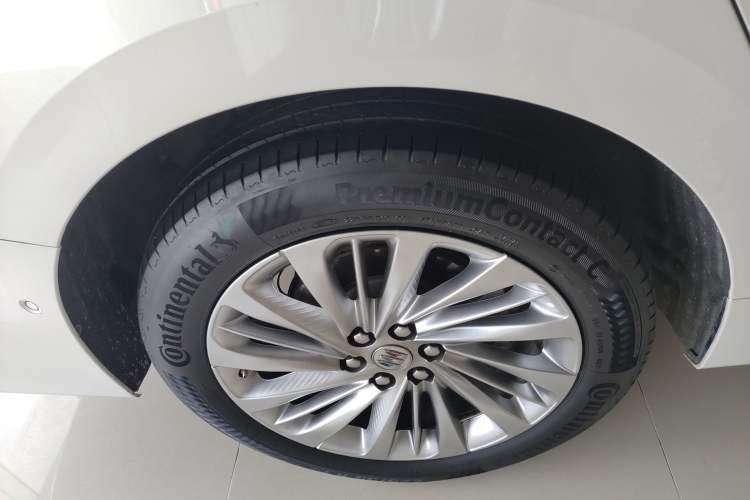 Used Buick Century 2023 2.0T Six-Seater Yinshi Edition
