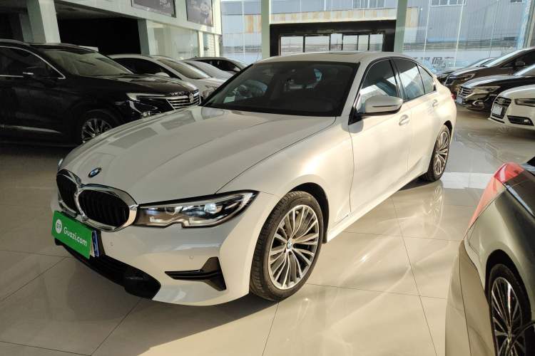 Used BMW 3 Series 2022 320i Sport Package