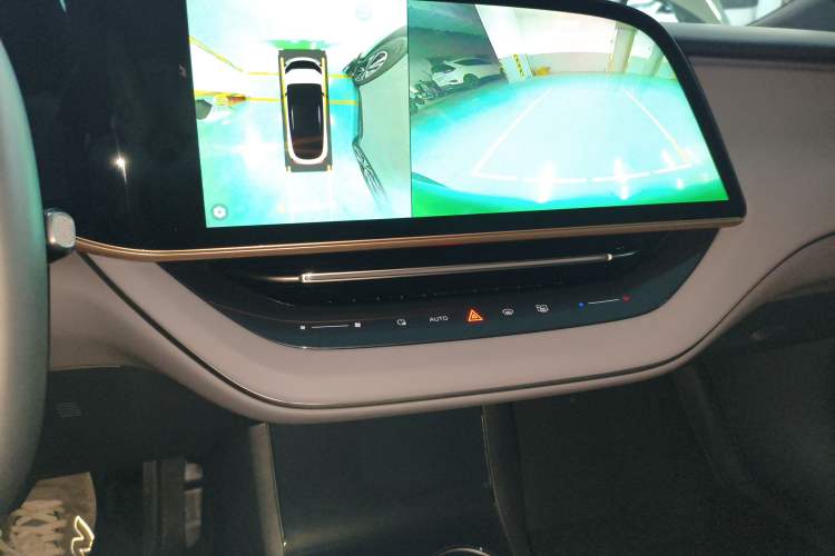 Used Hongqi EH7 2024 690 Pro
