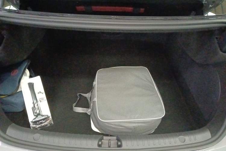 Used BYD Han 2025 DM-i Intelligent Driving Edition 125KM LiDAR Flagship Model
