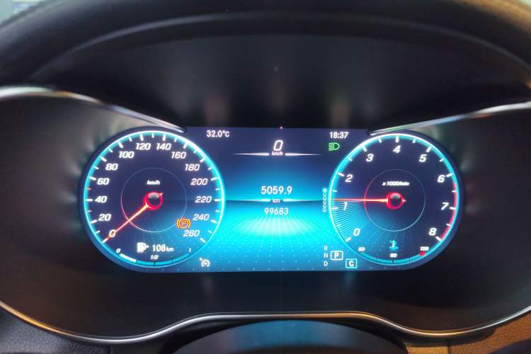 Used Mercedes-Benz GLC 2020 Facelifted GLC 260 L 4MATIC Dynamic Edition
