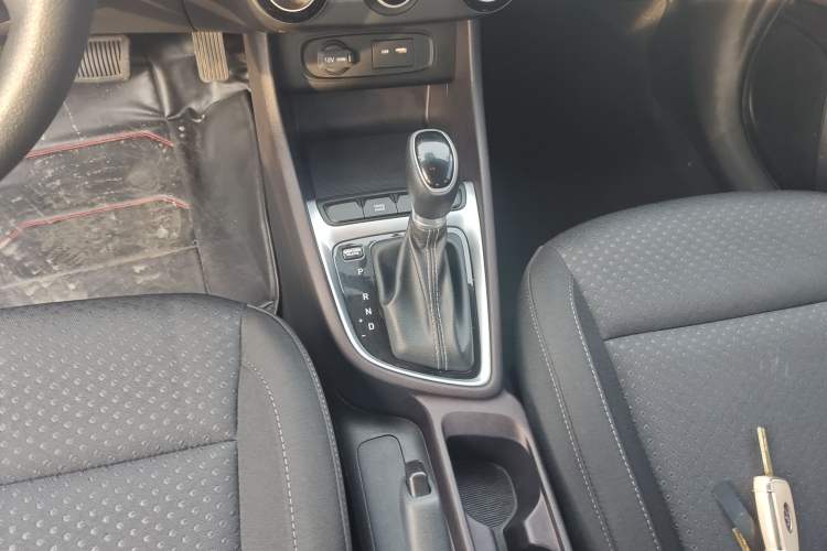 Used Hyundai Celesta 2020 1.6L Automatic GL Enjoyable Edition