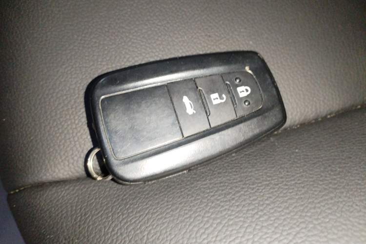 Used Toyota Levin 2021 185T CVT Luxury Edition
