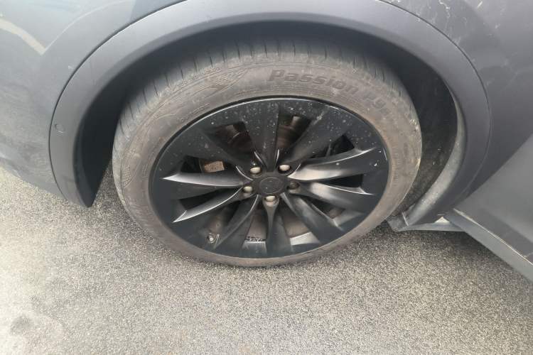 Used Tesla Model X 2019 Long-Range Version
