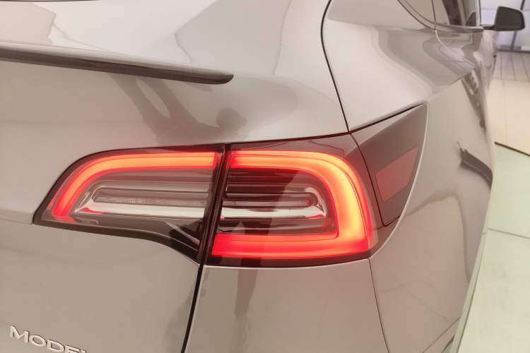 Used Tesla Model Y 2024 Rear-Wheel-Drive Version
