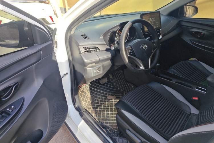 Used Toyota YARiS L 2022 X-Trail 1.5L CVT Leading PLUS Edition
