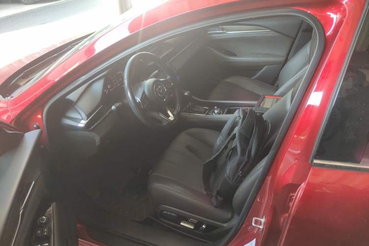 Used Mazda Atenza 2020 2.5L Sky Blue Prestige Edition
