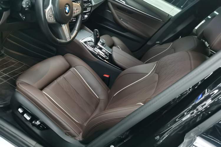 Used BMW 5 Series 2023 530Li Luxury Edition M Sport Package