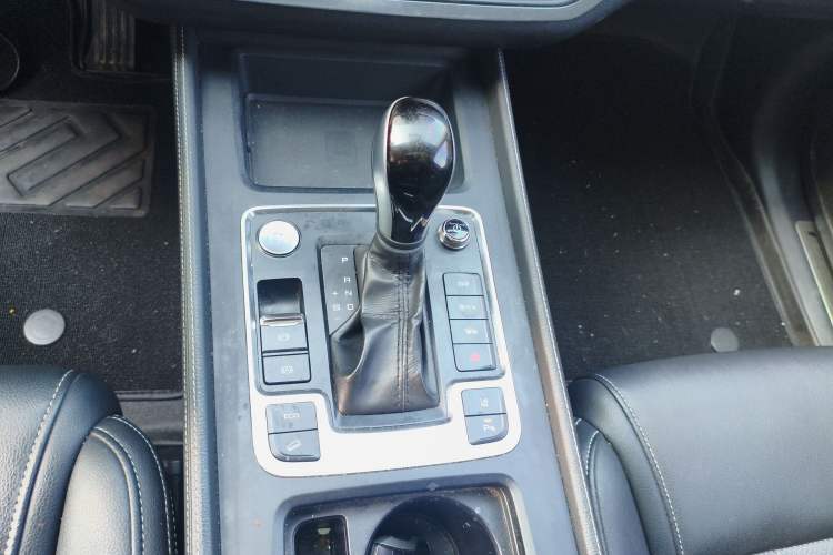 Used BYD Tang 2019 2.0T Automatic SmartConnect Luxury Version 5 Seats China VI Standard