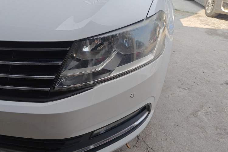 Used Volkswagen Lavida 2015 230TSI DSG Comfort Edition
