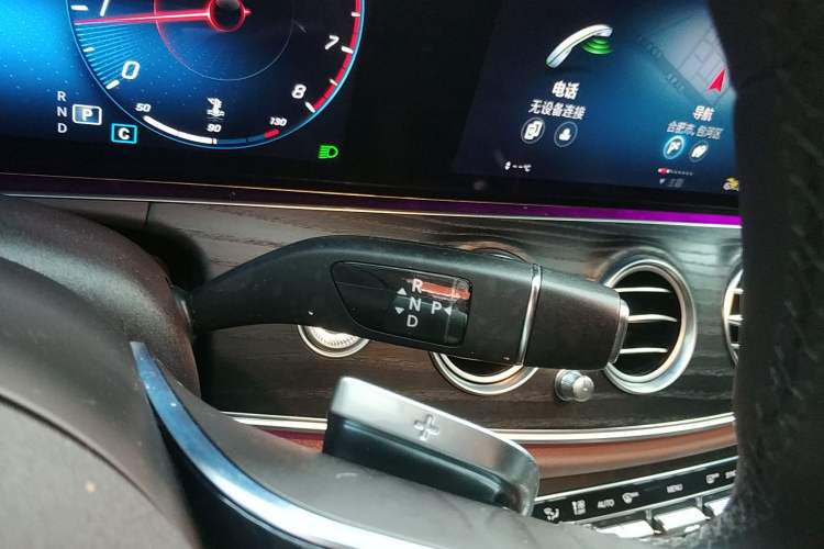 Used Mercedes-Benz E-Class 2022 Second Facelift E 300 L Fashion Edition
