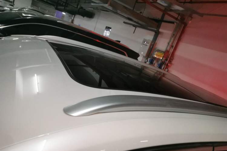 Used Roewe D5X DMH 2024 135 Tech Edition