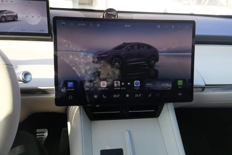 Used Hima Luxeed R7 2025 Range-Extended Version 251 km Max
