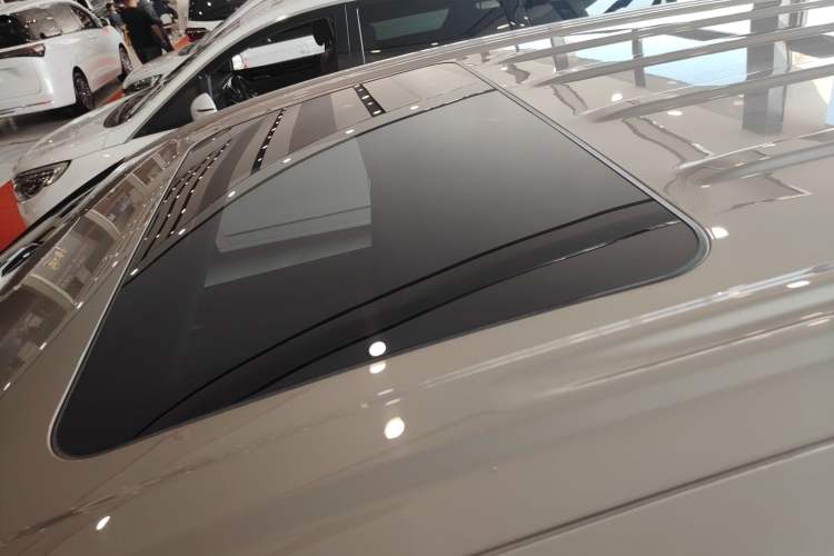 Used Buick GL8 2022 ES Landtrek 653T Comfort Edition
