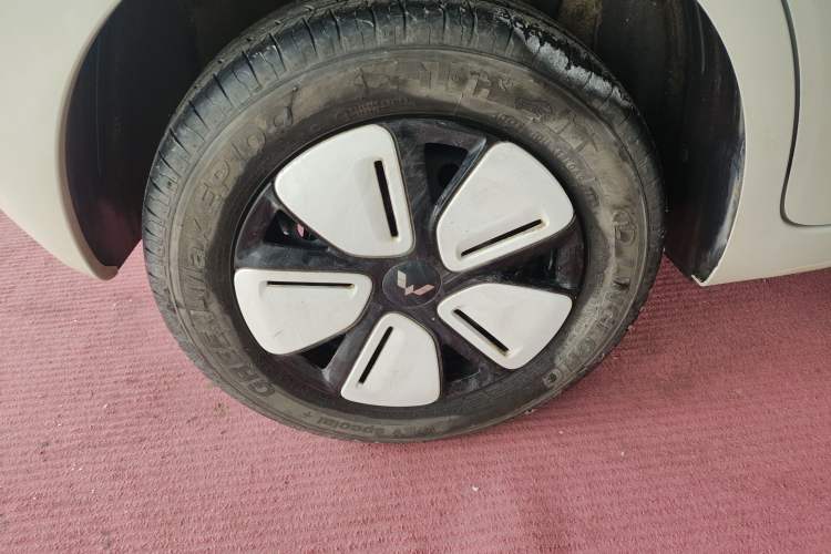 Used Wuling Hongguang MINIEV 2025 Four-Door Version Advanced Edition
