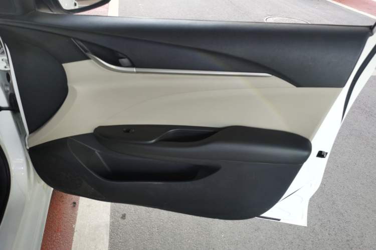 Used Buick GT 2017 15N Automatic Elite Version