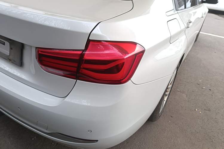 Used BMW 3 Series 2017 320Li Fashion Model
