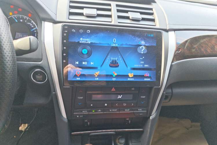 Used Toyota Camry 2015 2.0G Premier Edition
