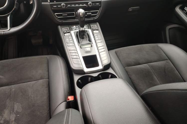 Used Porsche Macan 2018 Macan 2.0T
