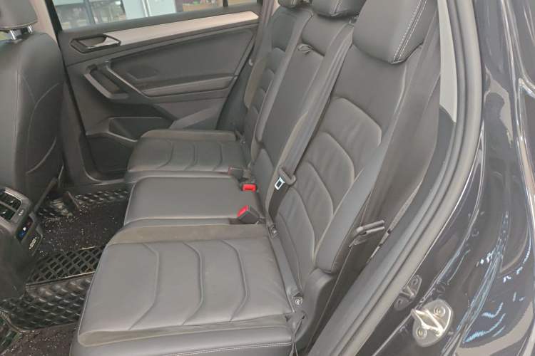 Used Volkswagen Tiguan L 2021 330TSI Automatic Two-Wheel Drive Smart Edition