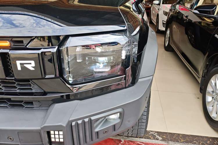 Used Jetour Traveler 2023 2.0T All-Wheel Drive Conquer PRO
