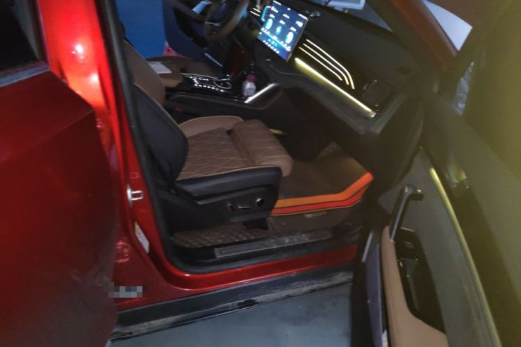 Used BYD Tang New Energy 2021 DM 2.0T Four-Wheel Drive High-Performance Flagship Model
