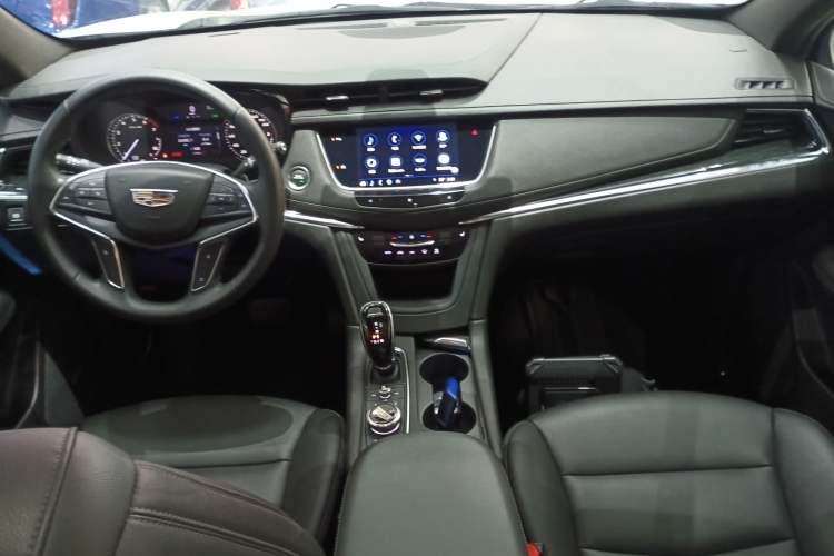 Used Cadillac XT5 2021 2.0T Two-Wheel Drive Luxury Version
