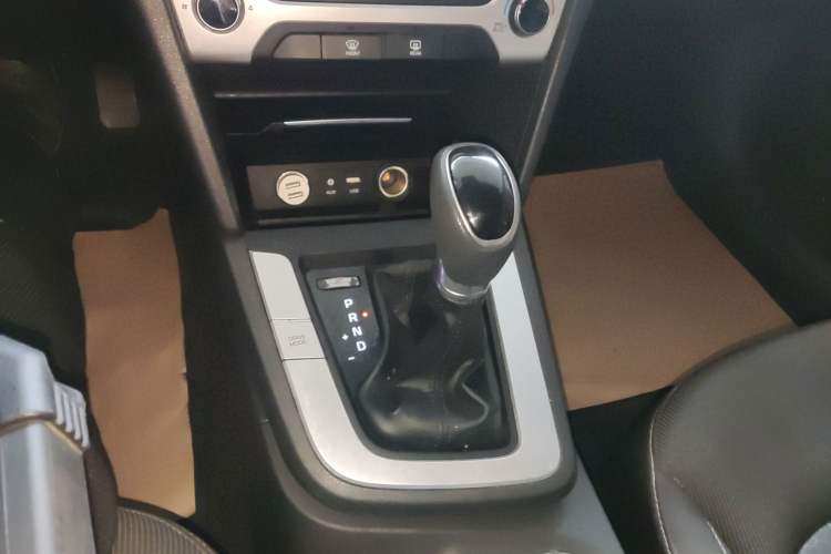 Used Hyundai Elantra (6th Generation / Lingdong) 2016 1.6L Automatic ZhiXuan – Elite Version
