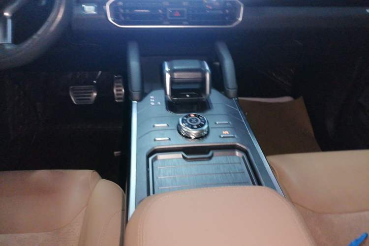 Used JETOUR Traveler 2023 2.0T All-Wheel Drive CrossPRO+
