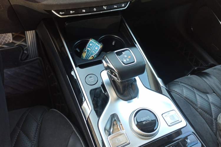 Used Hongqi HS5 2019 2.0T Smart Connect Flagship All-Wheel-Drive Version
