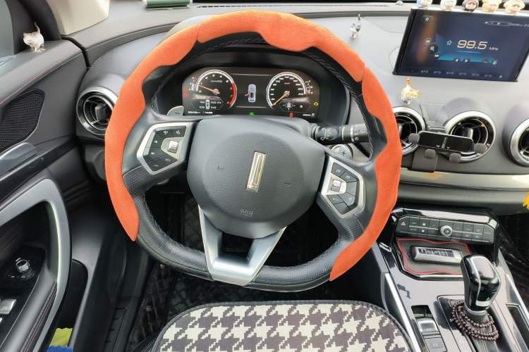 Used Wey VV7 2017 2.0T Ultra-Luxury Version
